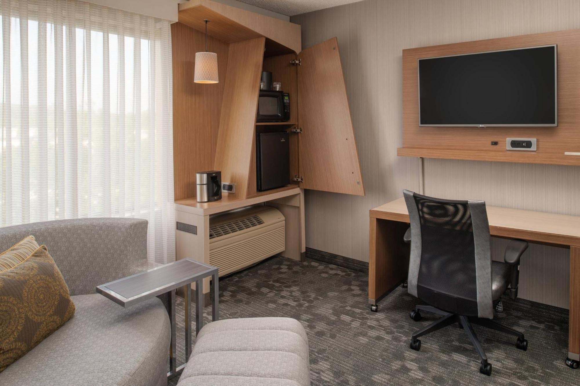 Courtyard By Marriott Portland Airport Hotell Eksteriør bilde